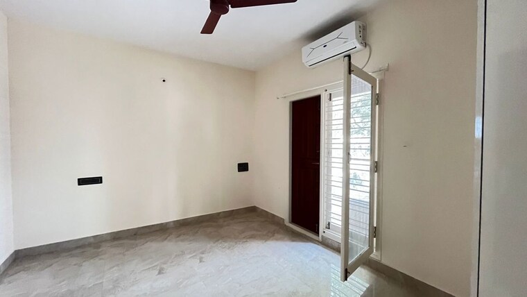 Room, koramangala 2 Bedroom 1300 Sq.Ft. Builder Floor In Koramangala Bangalore 10085979