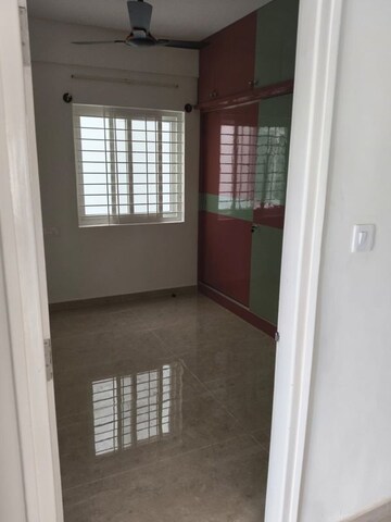 Room in 3 BHK Apartment at Lakshmipura – for Rent