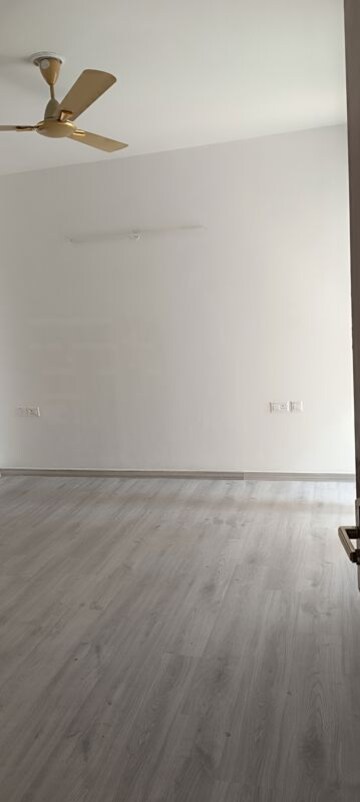 Room in 3 BHK Apartment at Adani Samsara Vilasa, Sector 63 – for Rent