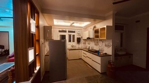 Kitchen in 3.5 BHK Apartment at Ansal Celebrity Meadows, Sushant Golf City – for Rent