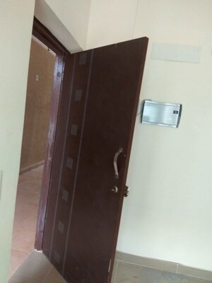 Furnished Amenities in 2 BHK Apartment at AIG Park Avenue, Sector 4 Greater Noida – for Rent