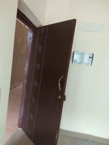 Furnished Amenities in 2 BHK Apartment at AIG Park Avenue, Sector 4 Greater Noida – for Rent