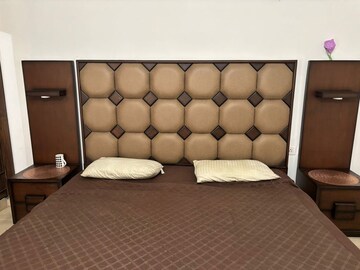 Bedroom in 2 BHK Apartment at AIG Park Avenue, Sector 4 Greater Noida – for Rent