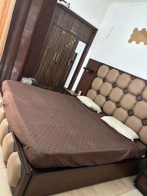 Bedroom in 2 BHK Apartment at AIG Park Avenue, Sector 4 Greater Noida – for Rent