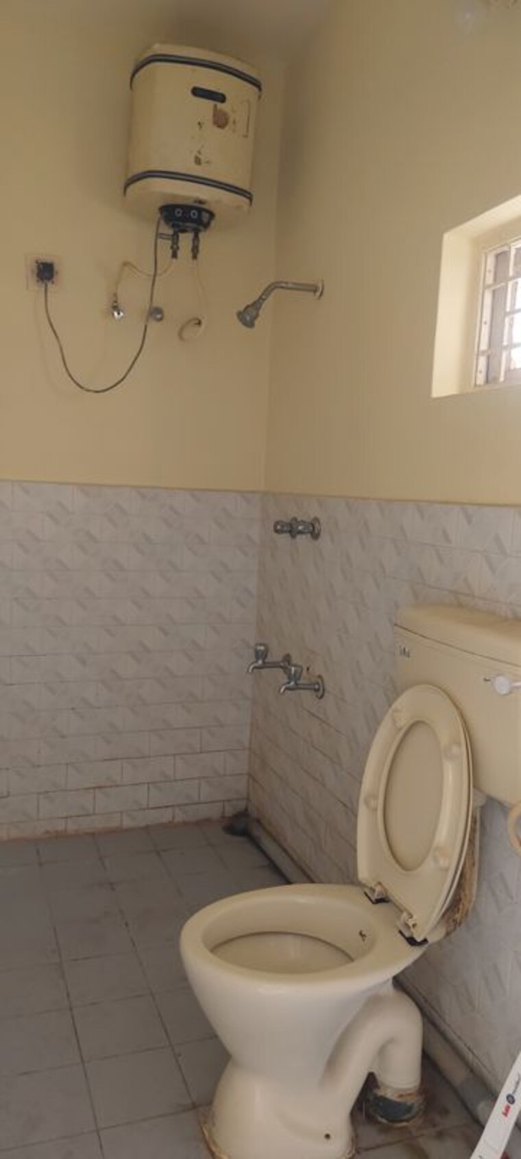 Bathroom, jeevan bima nagar 1 RK 300 Sq.Ft. Builder Floor In Jeevan Bima Nagar Bangalore 10086270
