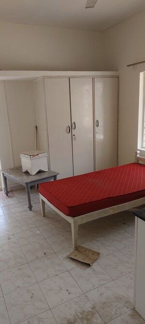 Bedroom in 1 RK Builder Floor at Jeevan Bima Nagar – for Rent