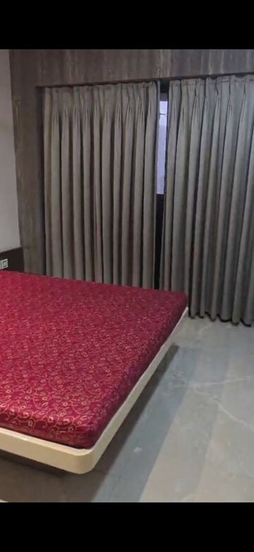 Bedroom in 2 BHK Apartment at HDIL Metropolis Residences, Andheri West – for Rent