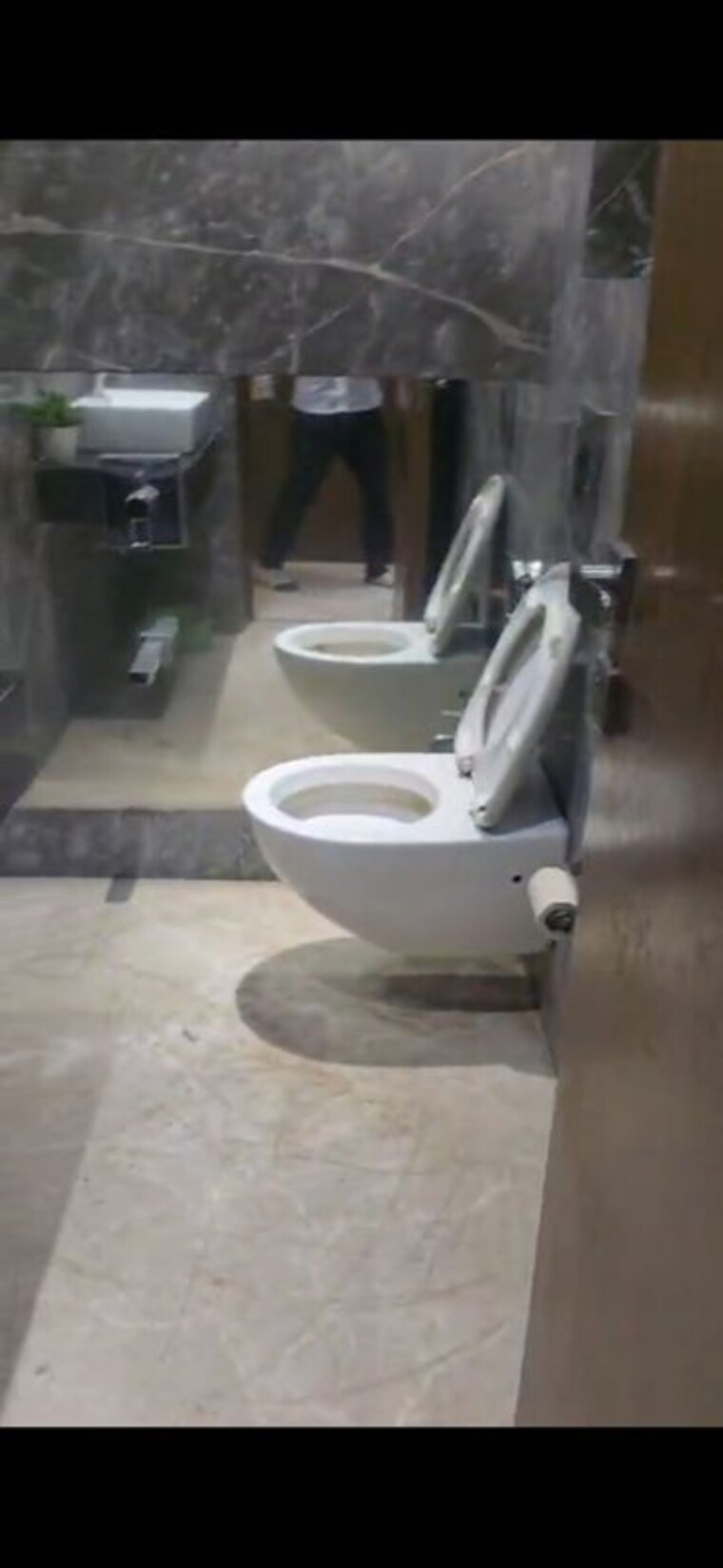 Bathroom, hdil-metropolis-residences 2 Bedroom 850 Sq.Ft. Apartment In Andheri West Mumbai 10086271