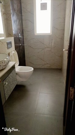 4 BHK + Pooja Room,Servant Room Apartment For Rent in S S Southend