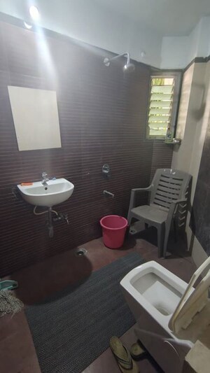 Master Bedroom in 4 BHK Villa at Pratham Bungalow, Wakad – for Rent