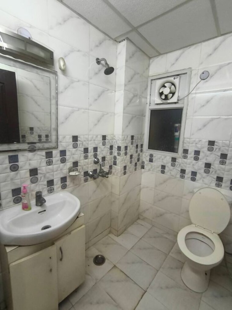 Bathroom, exotica-dreamville 2 Bedroom 1035 Sq.Ft. Apartment In Sector 16c Greater Noida Greater Noida 10086346
