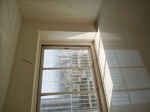 Room in 2 BHK Apartment at JP Airoli Tower, Airoli Sector 19 – for Sale