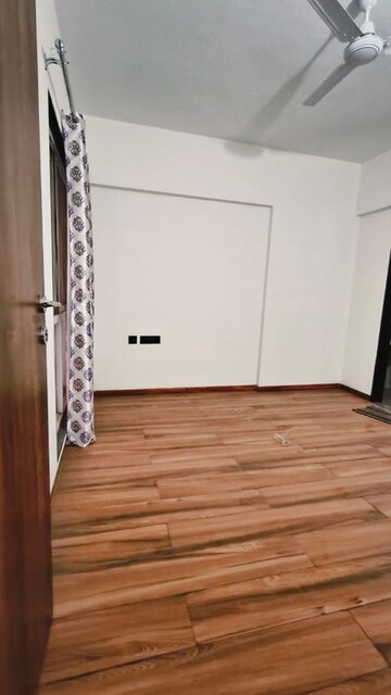 Room in 2 BHK Apartment at Krishna Amarillo, Hinjewadi – for Rent