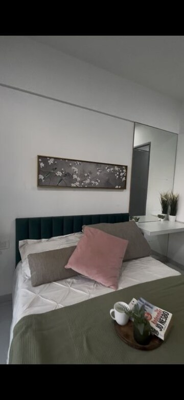 Bedroom in 2 BHK Apartment at Veena Serenity, Chembur – for Rent