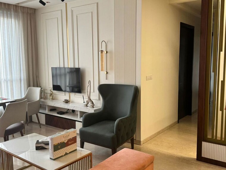 Living Room, romell-umiya-grandeur 2 Bedroom 1215 Sq.Ft. Apartment In Goregaon East Mumbai 10086473