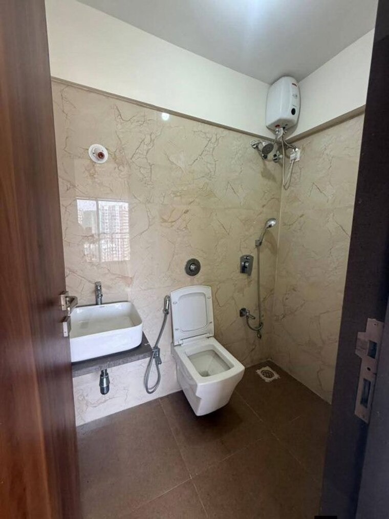 Bathroom, andheri west 1 Bedroom 370 Sq.Ft. Apartment In Andheri West Mumbai 10086606