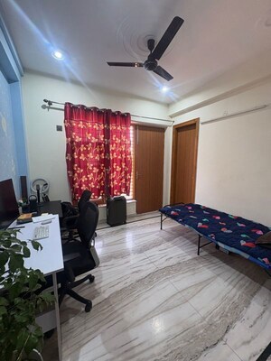 Bedroom in 2 BHK Builder Floor at Sector 23 – for Rent