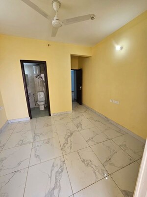 Room in 2 BHK Apartment at SG Shikhar Height, Siddharth Vihar – for Rent