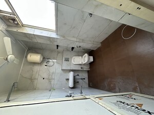 Team Area in 1 BHK Builder Floor at South Extension I – for Rent