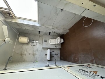 Team Area in 1 BHK Builder Floor at South Extension I – for Rent