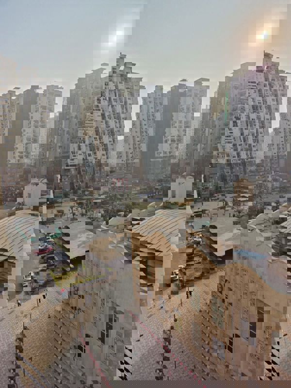 3 BHK 1930 Sq.Ft. Apartment in Express Zenith