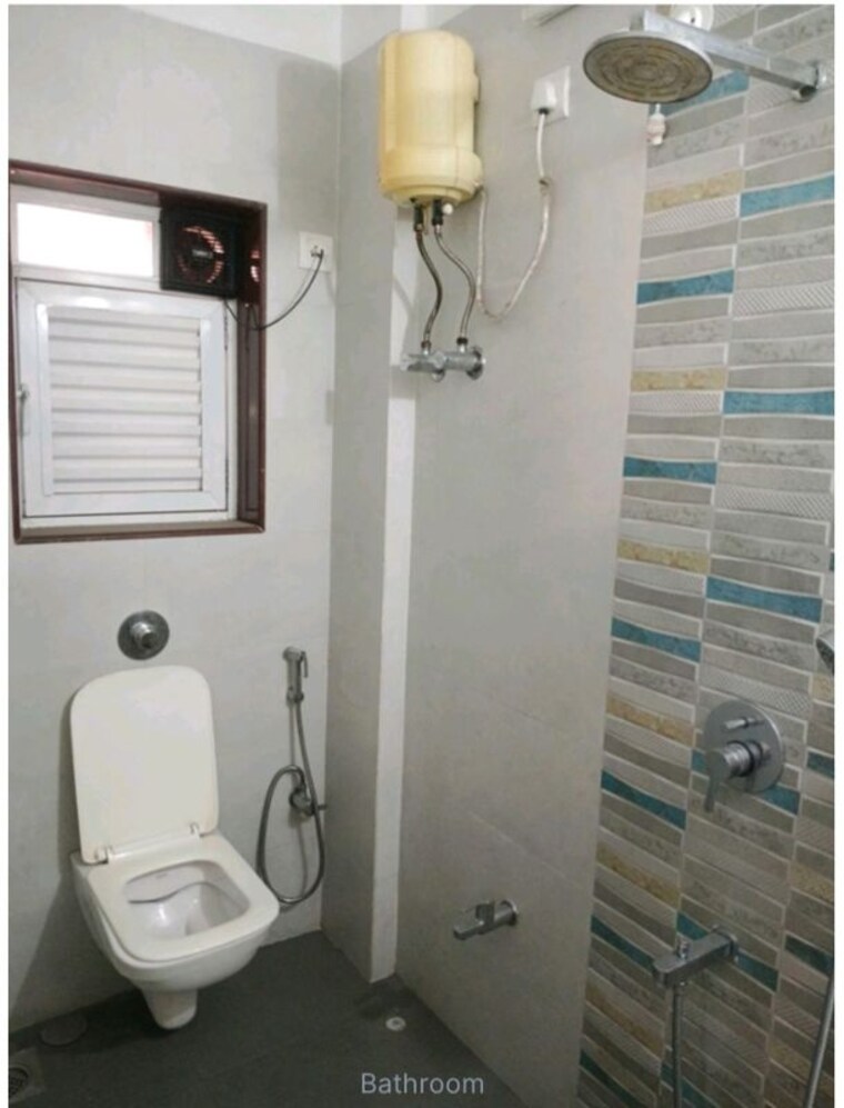 Bathroom, vashi sector 28 4 Bedroom 850 Sq.Ft. Apartment In Vashi Sector 28 Navi Mumbai 10086687