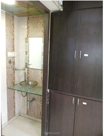Furnished Amenities in 4 BHK Apartment at Vashi Sector 28 – for Rent