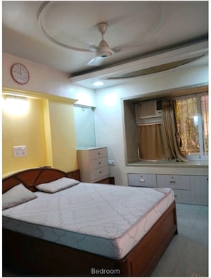 Master Bedroom in 4 BHK Apartment at Vashi Sector 28 – for Rent