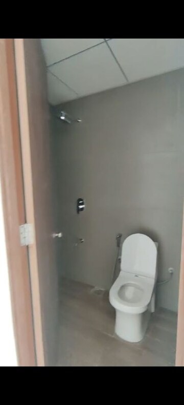 Building Lobby in 4 BHK Apartment at Kalpataru Immensa, Kolshet Road – for Rent