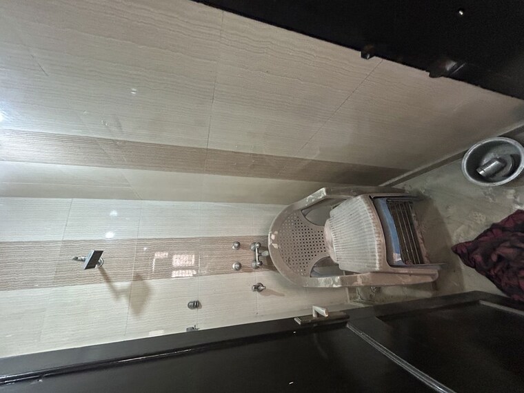 Bathroom, kotla mubarakpur 2 Bedroom 800 Sq.Ft. Builder Floor In Kotla Mubarakpur Delhi 10086719