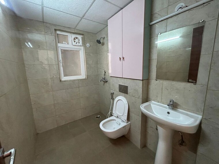 Bathroom, ace-parkway 3.5 Bedroom 2190 Sq.Ft. Apartment In Sector 150 Noida 10086747