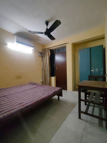 Bedroom in 1 BHK Apartment at Omaxe Srishti And Sanskriti, Gomti Nagar – for Rent
