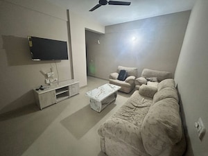 2 BHK Apartment For Rent in Zara Aavaas, Sector 104