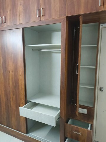 Building Lobby in 1.5 BHK Apartment at Signature Global Synera, Sector 81 – for Rent