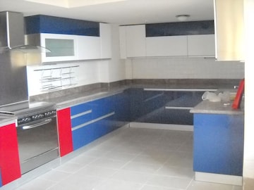 Kitchen in 5 BHK Villa at Unitech Uniworld Resorts-The Residences, Sector 33 – for Sale