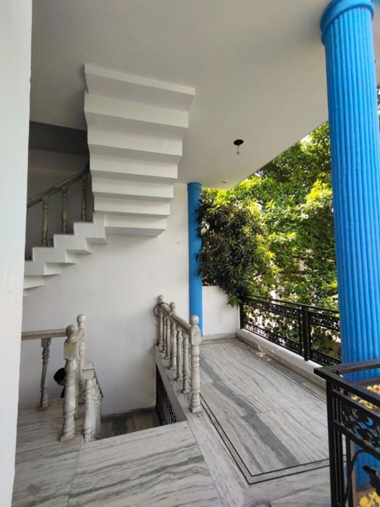 Balcony, gomti nagar 2 Bedroom 1600 Sq.Ft. Apartment In Gomti Nagar Lucknow 10086821