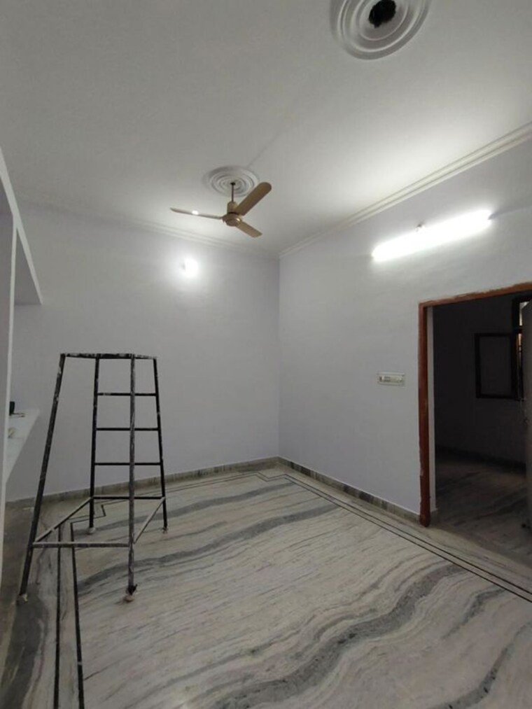 Room, gomti nagar 2 Bedroom 1600 Sq.Ft. Apartment In Gomti Nagar Lucknow 10086821
