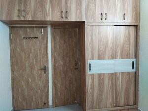 Furnished Amenities in 2 BHK Apartment at Signature Global Synera, Sector 81 – for Rent