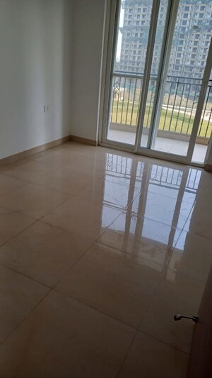 Room in 3.5 BHK Apartment at ATS Homekraft Pious Orchards, Sector 150 – for Rent