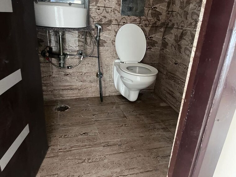 Bathroom, gaur-sportswood 3 Bedroom 1690 Sq.Ft. Apartment In Sector 79 Noida 10086836