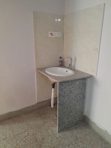 Bathroom in 3 BHK Apartment at Kutchery Road – for Rent
