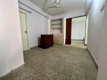 3 BHK Apartment For Rent in Kutchery Road