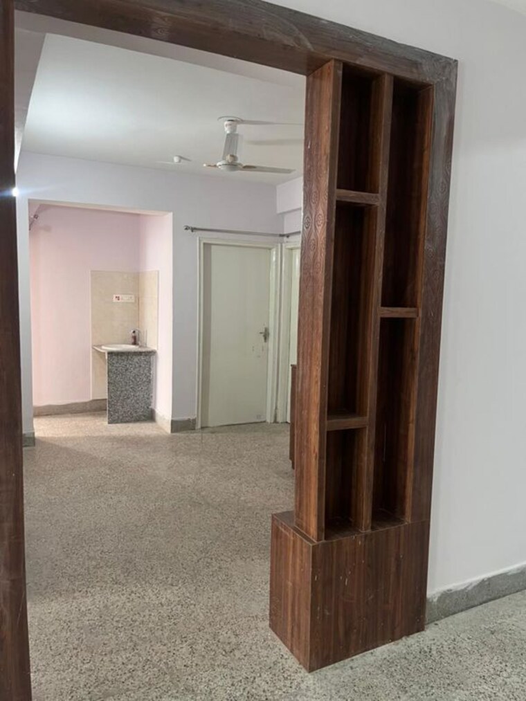Room, kutchery road 3 Bedroom 1500 Sq.Ft. Apartment In Kutchery Road Ranchi 10086858