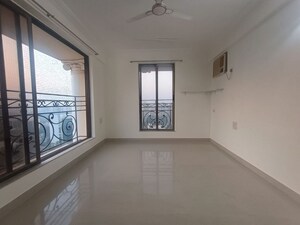 Room in 2 BHK Apartment at Hubtown Seasons, Chembur – for Rent