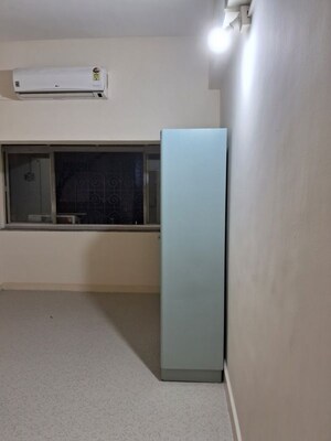 Room in 2 BHK Apartment at Belvalkar Ashirwad, Bhandarkar Road – for Rent