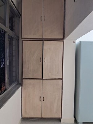 Furnished Amenities in 2 BHK Apartment at Belvalkar Ashirwad, Bhandarkar Road – for Rent