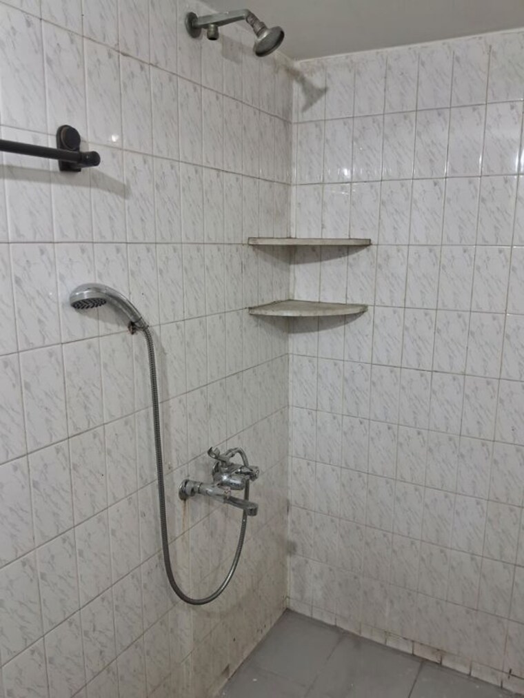 Bathroom, belvalkar-ashirwad 2 Bedroom 800 Sq.Ft. Apartment In Bhandarkar Road Pune 10086889
