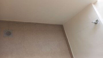 Room in 3 BHK Apartment at Puravankara Silversands, Mundhwa – for Rent