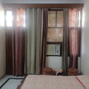 Room in 1 BHK Builder Floor at Sector 49 – for Rent