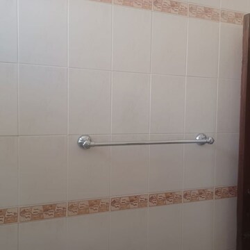 Bathroom in 1 BHK Builder Floor at Sector 49 – for Rent